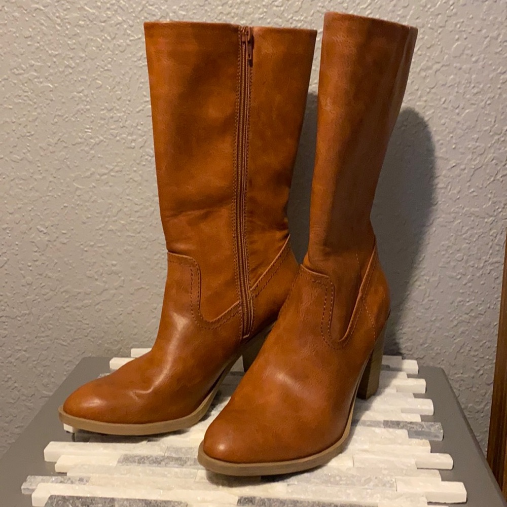 Dolcetta Jess Cognac size 8M mid calf 3.5in heel boots